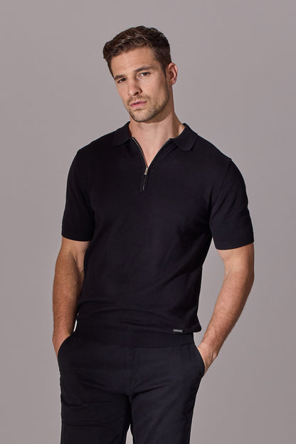 Short sleeve polo shirt for men in black. Zip collar. Maklin Clothing.